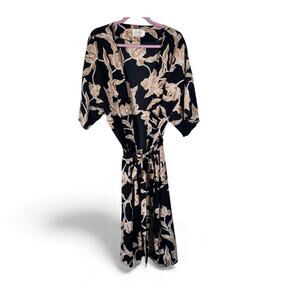 Maison Du Soir Black Tan Floral Bathrobe Women’s S/M Short Sleeve